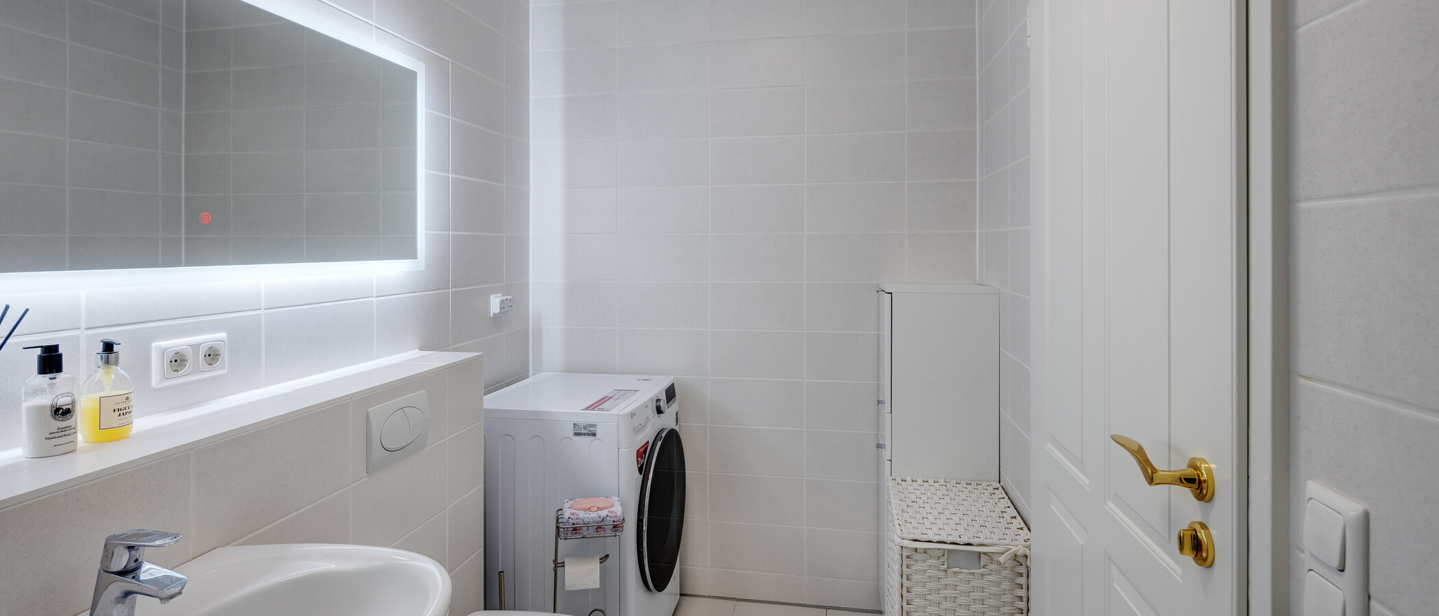 apartment München Au-Haidhausen 02 bathroom 13794