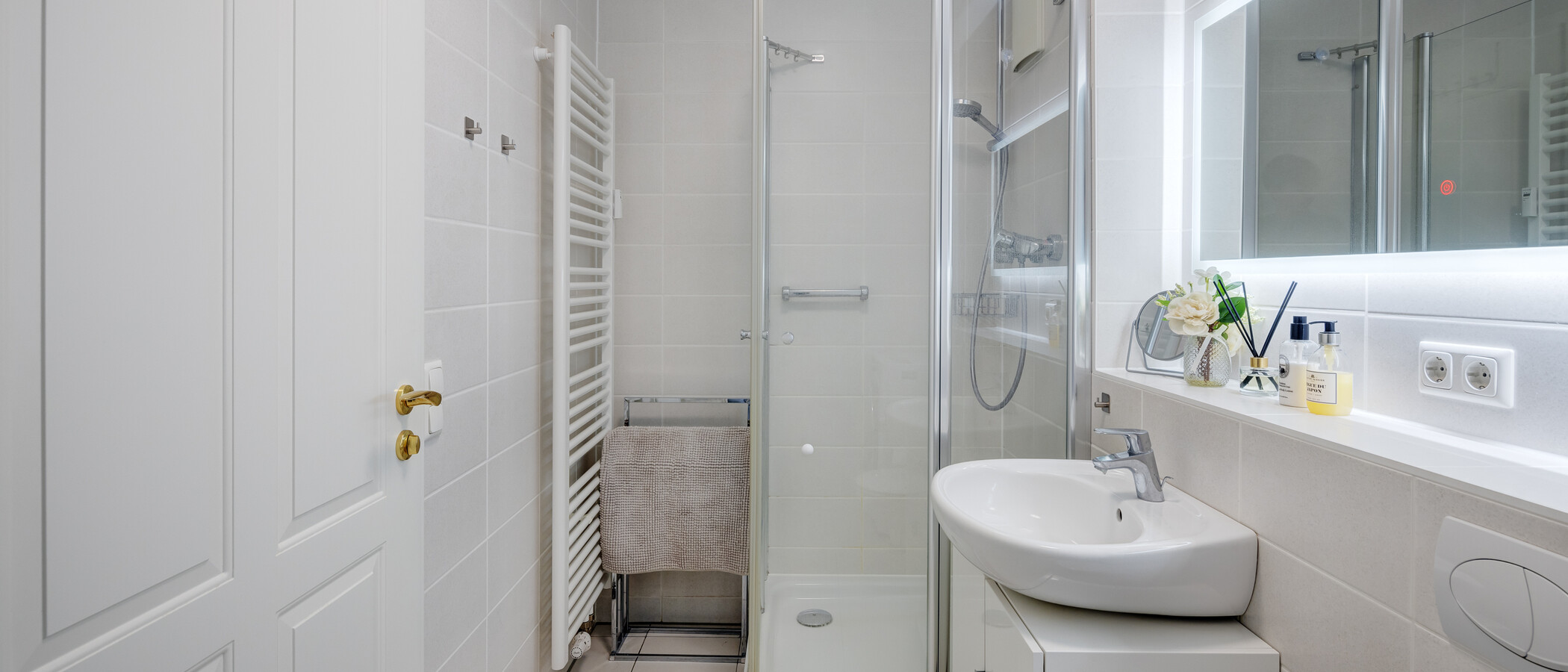 apartment München Au-Haidhausen 03 bathroom 13794