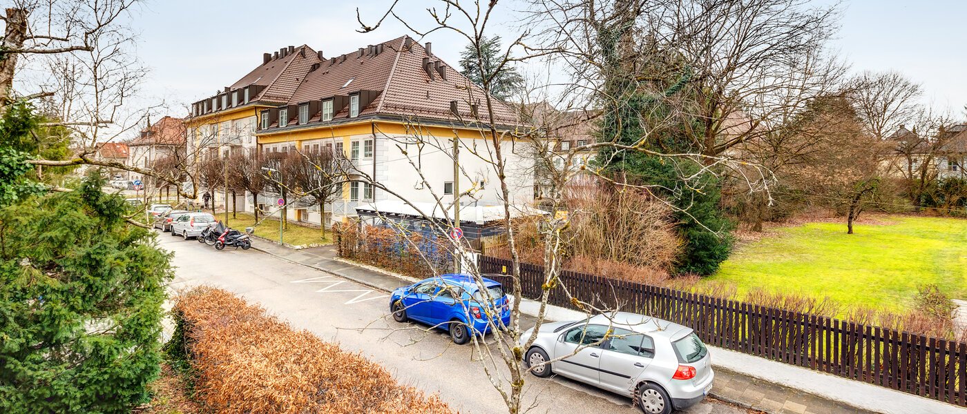 apartment München Sendling-Westpark 01 view 13796