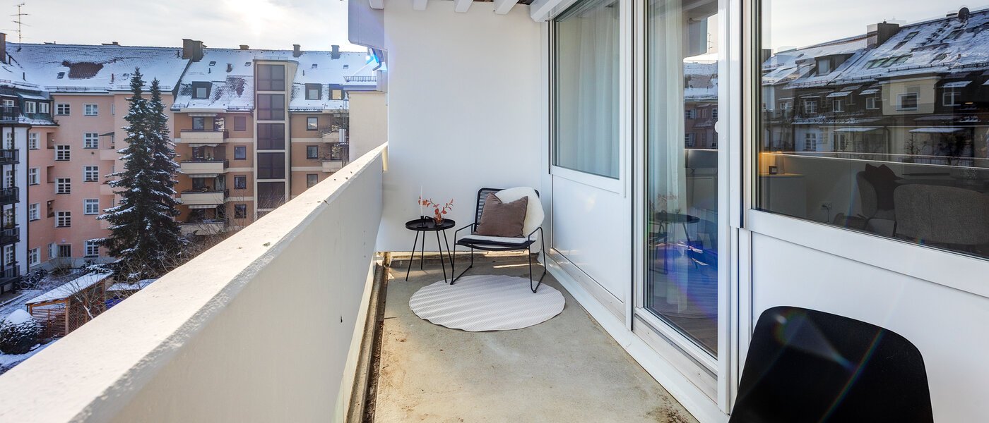 apartment München Neuhausen 02 balcony 13806