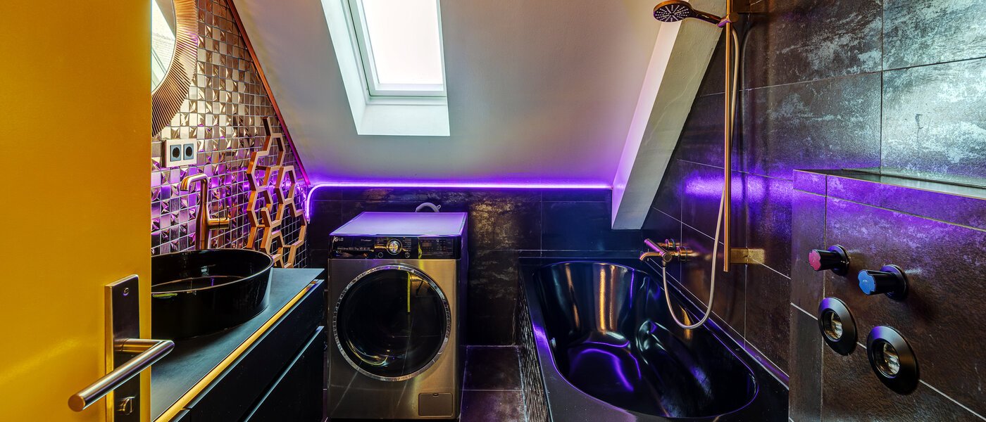 apartment München Schwabing-Nord (zw. Leopoldstraße & Englischen Garten) 02 bathroom 13809