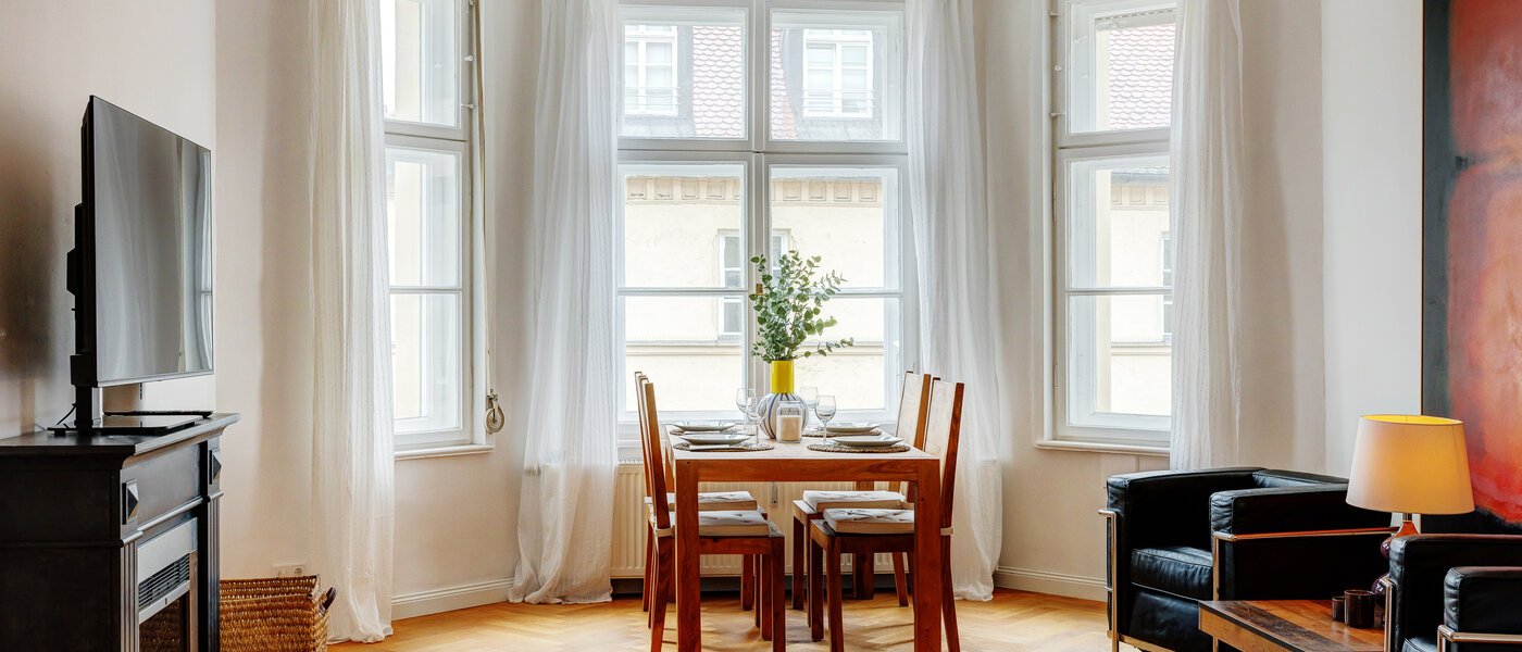 apartment München Ludwigsvorstadt 02 living area 13815