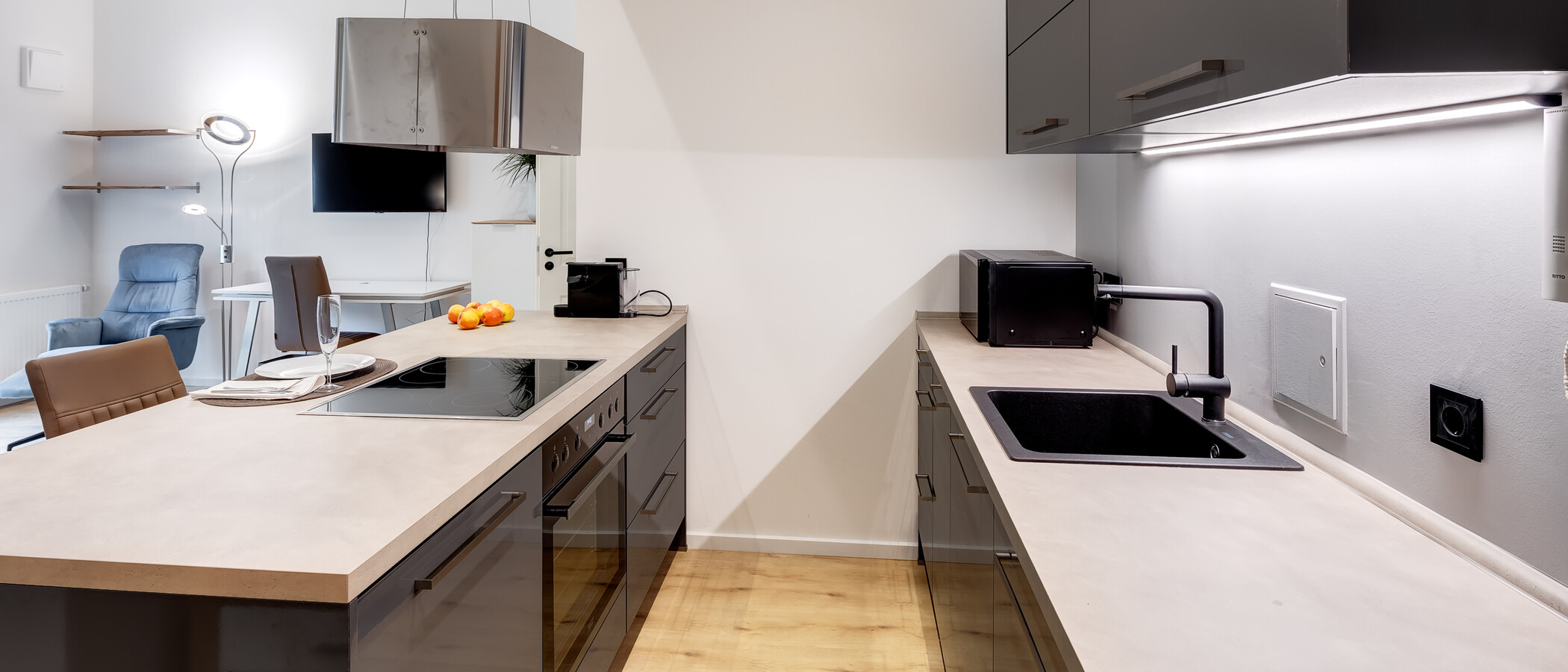 apartment München Glockenbachviertel 02 kitchen 13829