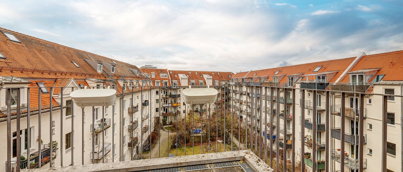 attic apartment München Schwabing (rechts der Leopoldstraße) 01 balcony 13837