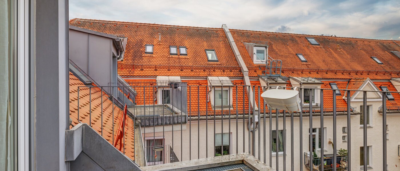 attic apartment München Schwabing (rechts der Leopoldstraße) 03 balcony 13837