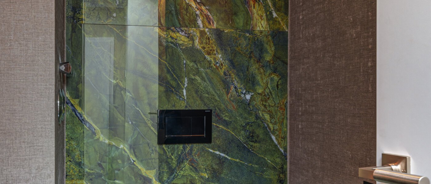 maisonette-gallery apartment München Altstadt 03 guest toilet 13841