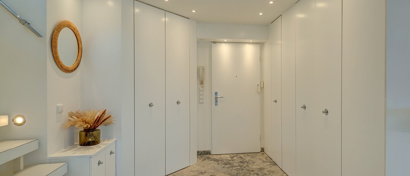 maisonette-gallery apartment München Bogenhausen 01 hall 13849