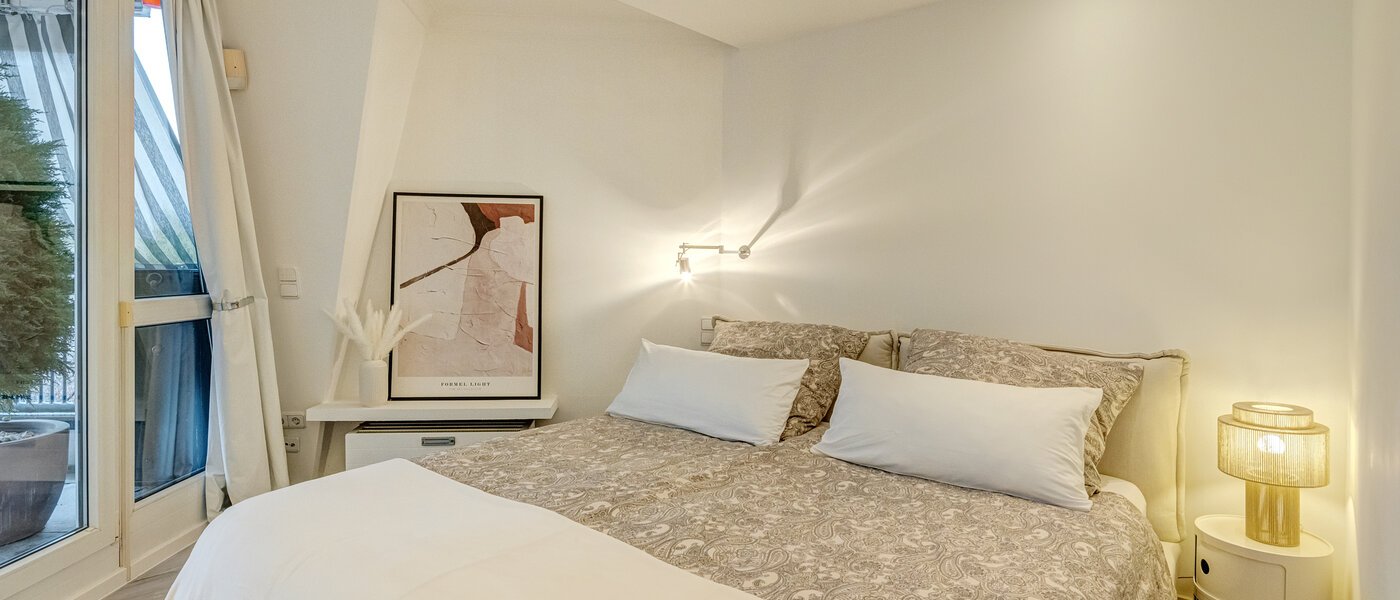 maisonette-gallery apartment München Bogenhausen 01 bedroom 13849