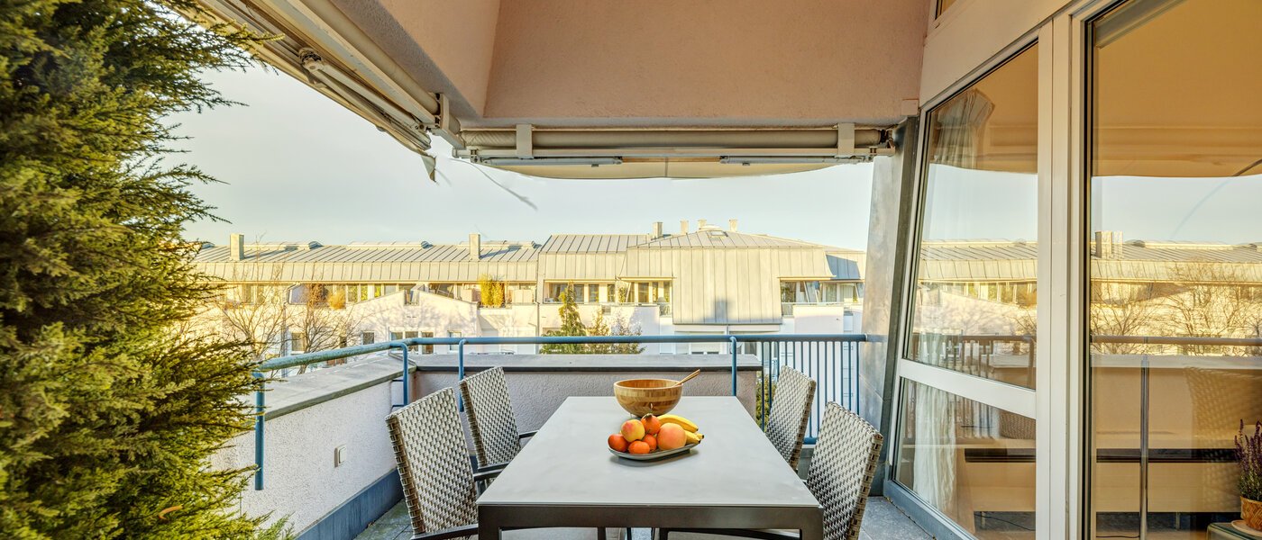 maisonette-gallery apartment München Bogenhausen 01 1. balcony 13849