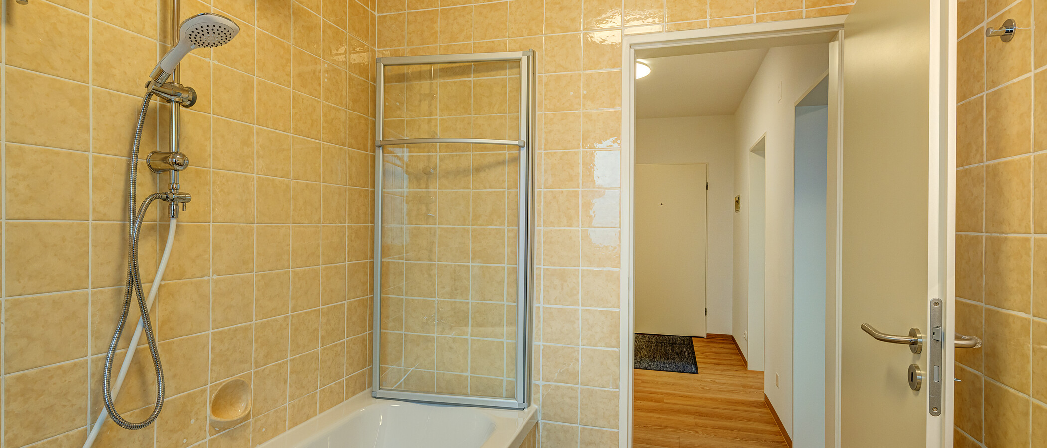 apartment München Waldperlach 03 bathroom 13850