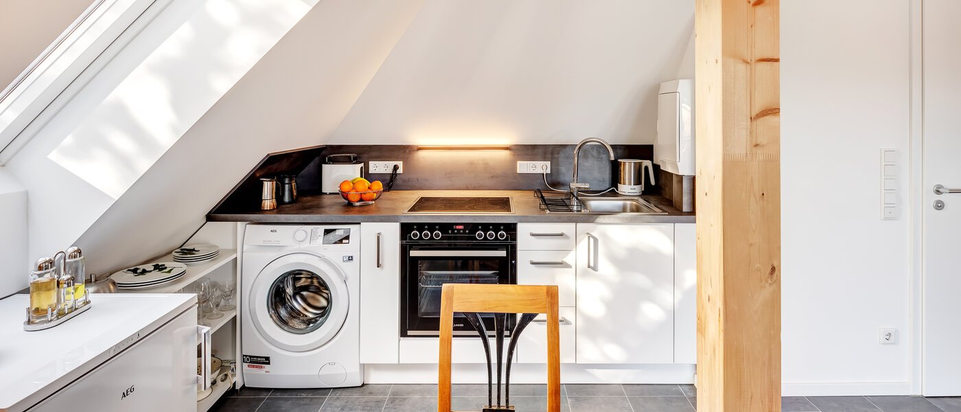 attic apartment München Waldtrudering 01 kitchen 13853
