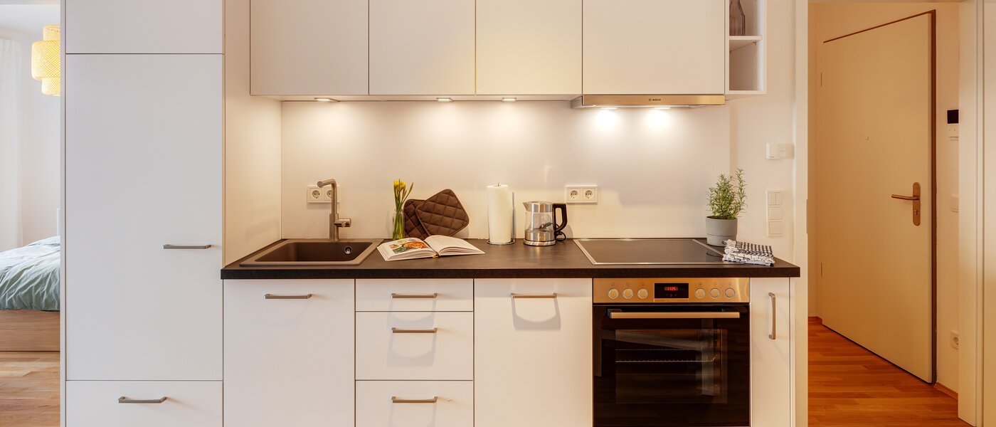 apartment München Neuhausen 01 kitchen 13855
