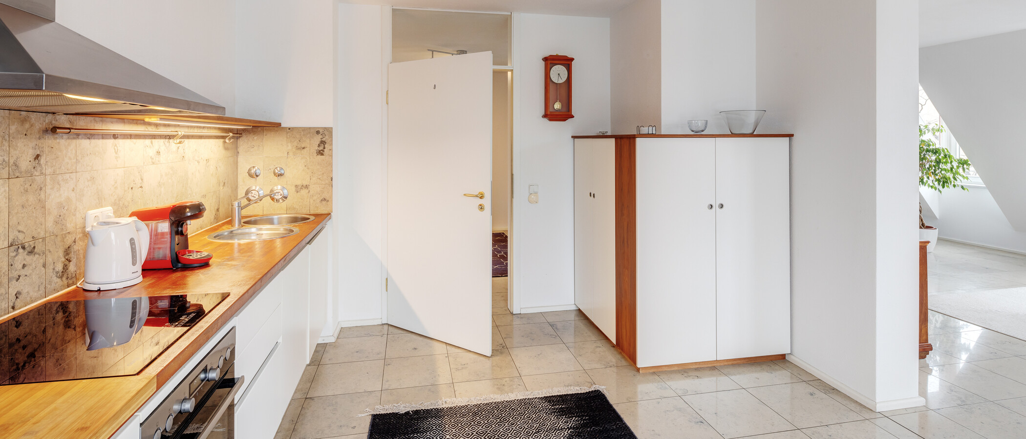 attic apartment München Pasing 03 kitchen 13878