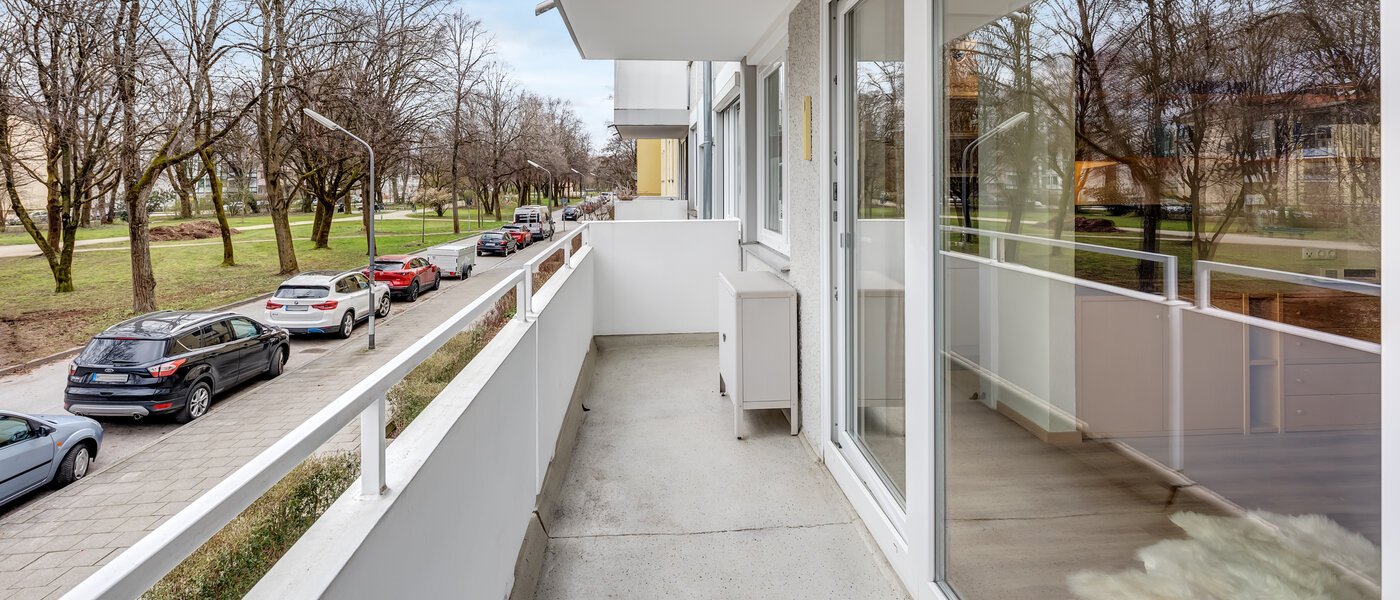 apartment München Milbertshofen 02 balcony 13879