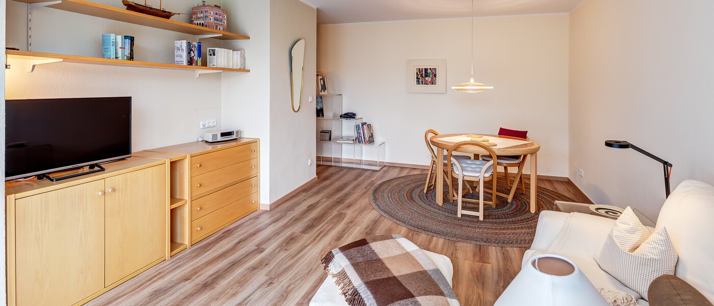 apartment München Milbertshofen 03 living area 13879