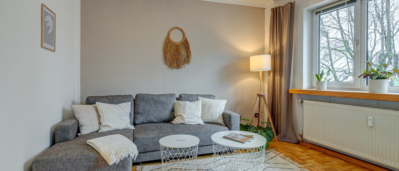 apartment München Berg am Laim 01 living room 13885