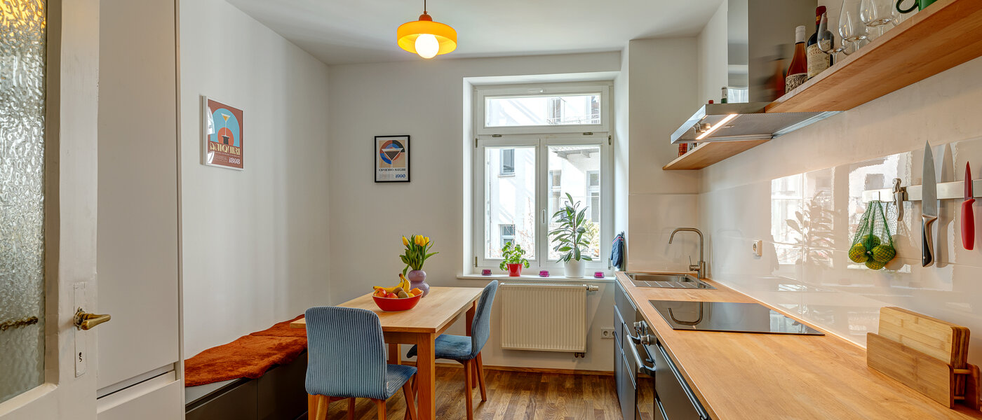 apartment München Glockenbachviertel 01 kitchen 13888