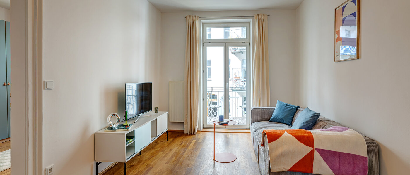 apartment München Glockenbachviertel 02 living area 13888