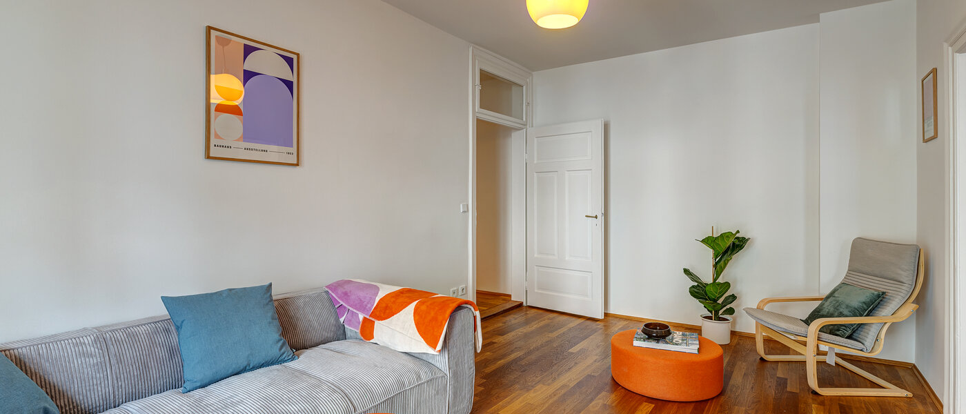 apartment München Glockenbachviertel 04 living area 13888