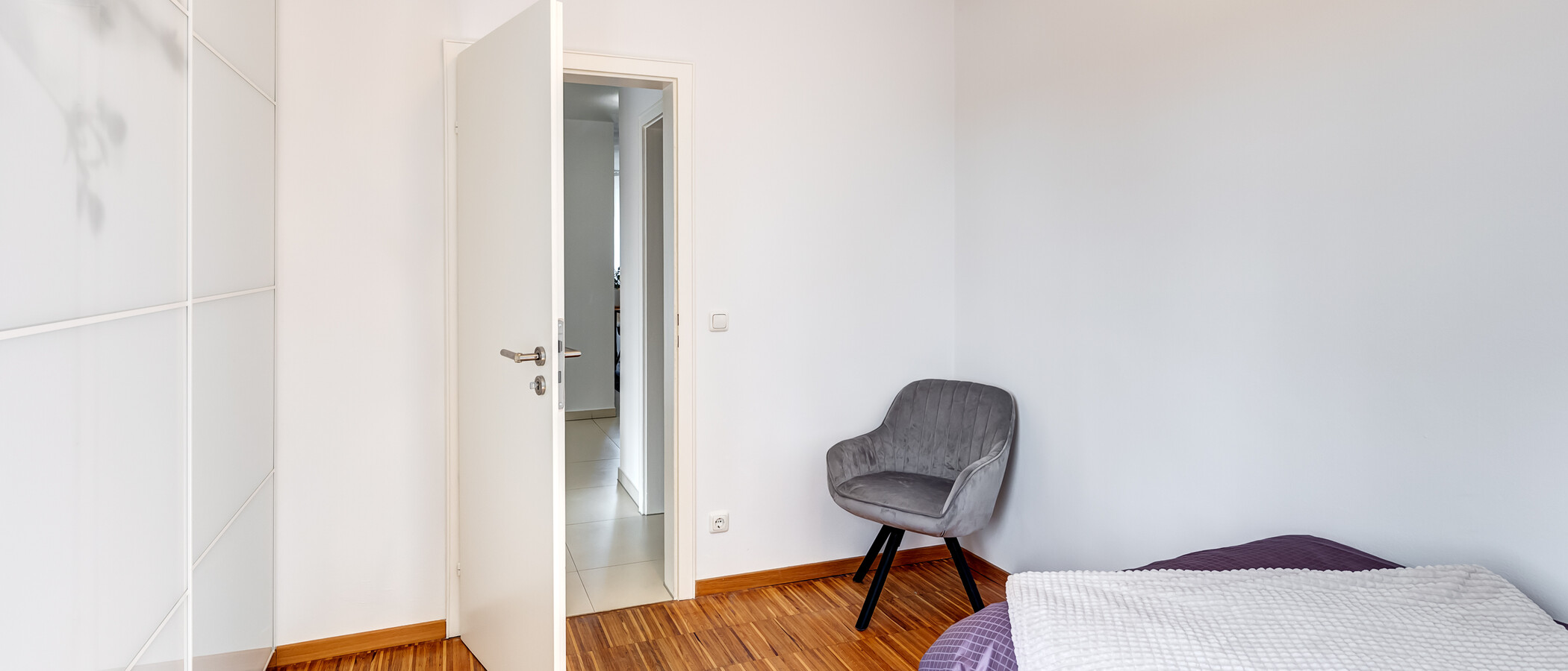 apartment Gauting 02 2. bedroom 13889
