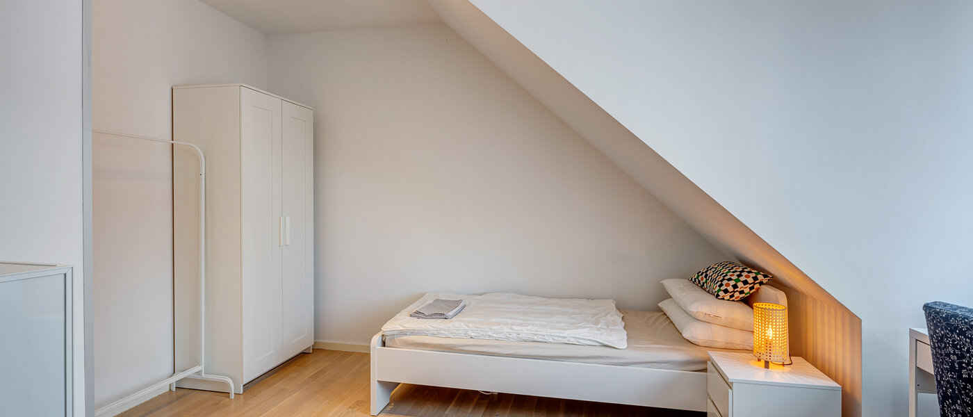 attic apartment München Ludwigsvorstadt 01 3. bedroom 13896