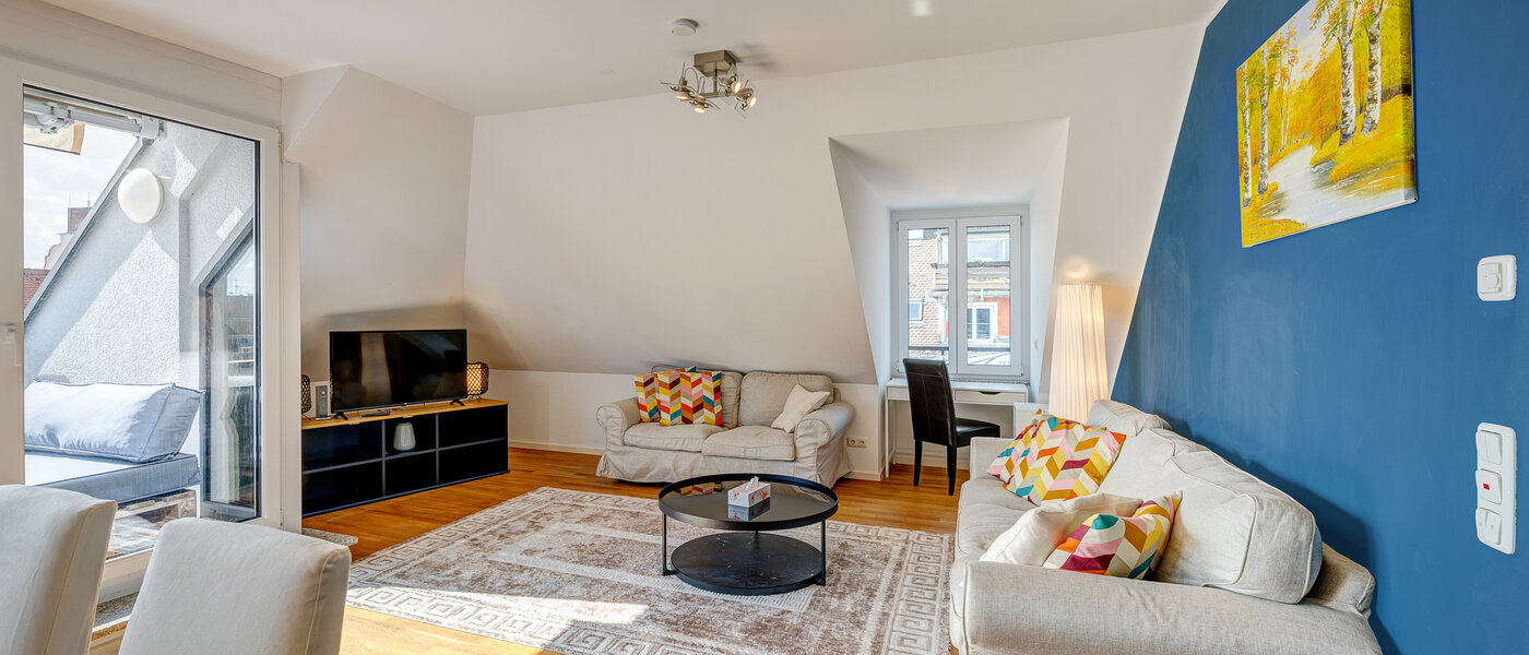 attic apartment München Ludwigsvorstadt 05 living area 13896