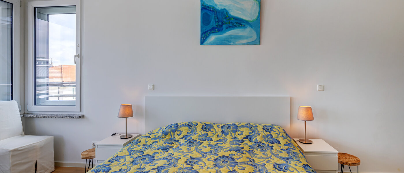 attic apartment München Ludwigsvorstadt 02 1. bedroom 13896