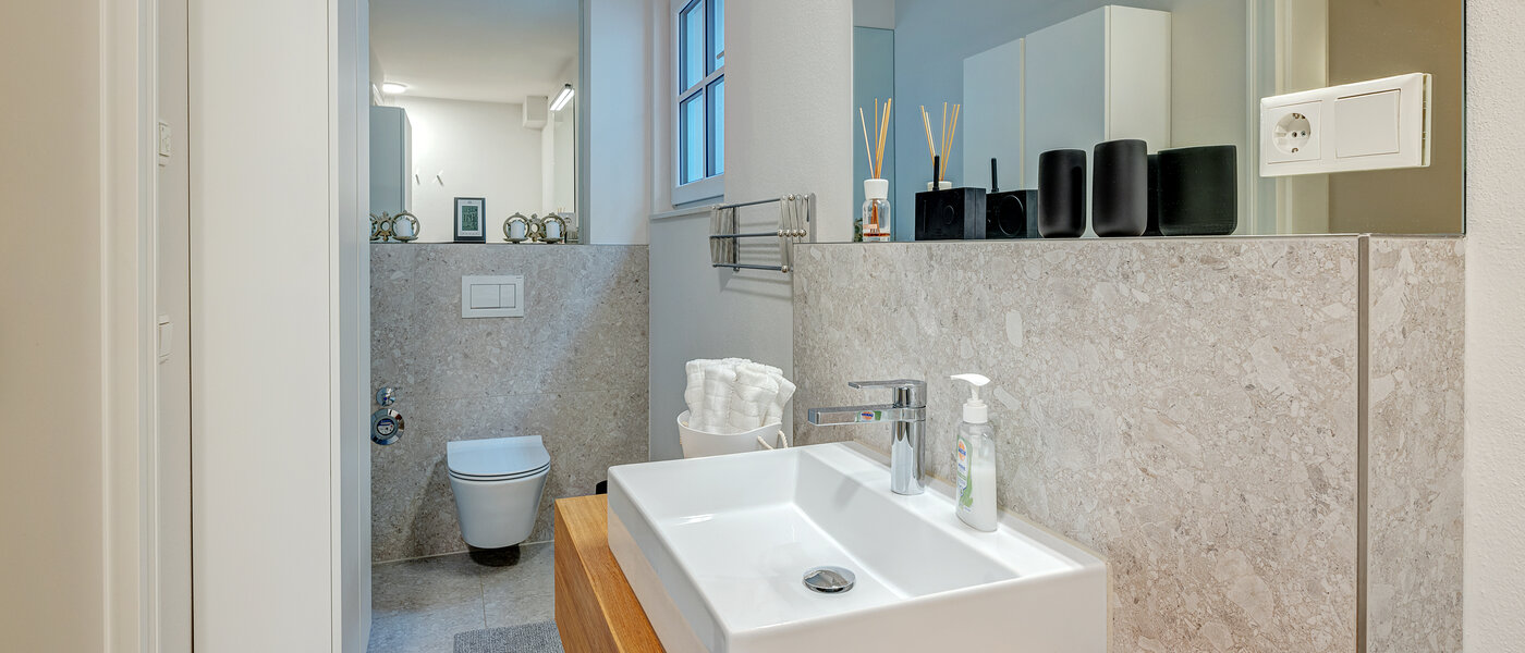 basement apartment München Großhadern 04 bathroom 13928