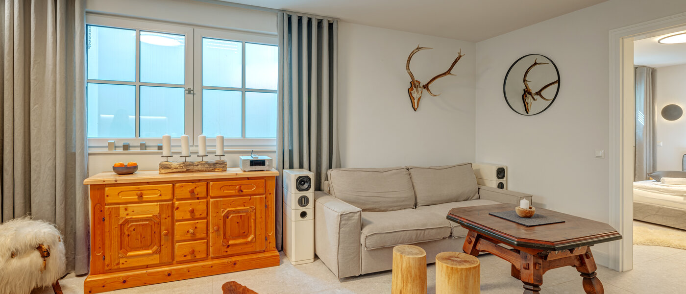 basement apartment München Großhadern 04 living area 13928