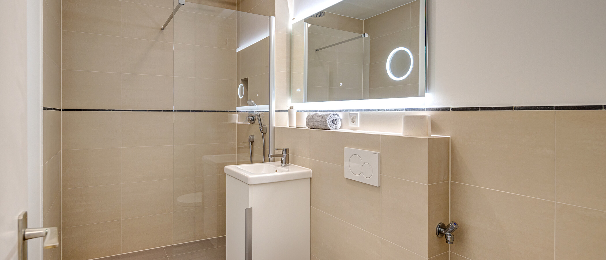 apartment München Haidhausen 01 bathroom 13929