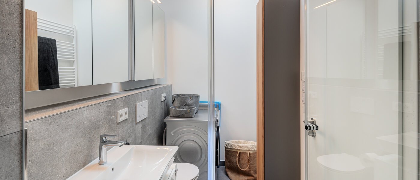 roof terrace apartment München Neuhausen 03 bathroom 13934