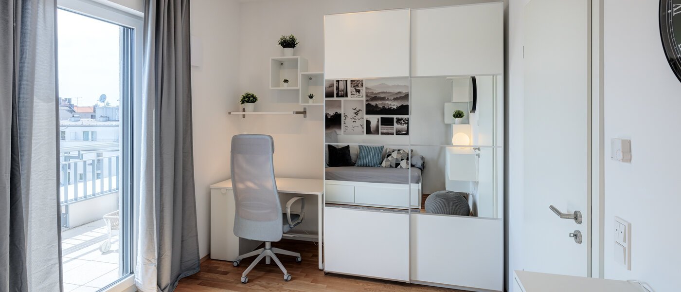 roof terrace apartment München Neuhausen 05 2. bedroom 13934