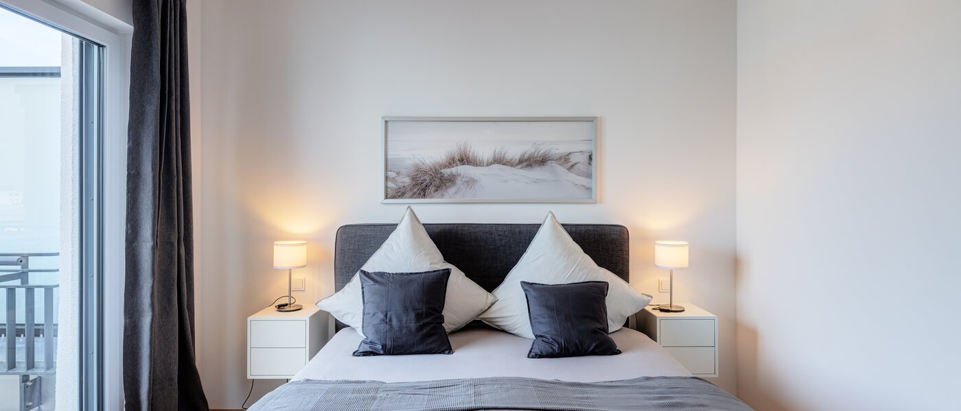 roof terrace apartment München Neuhausen 01 1. bedroom 13934