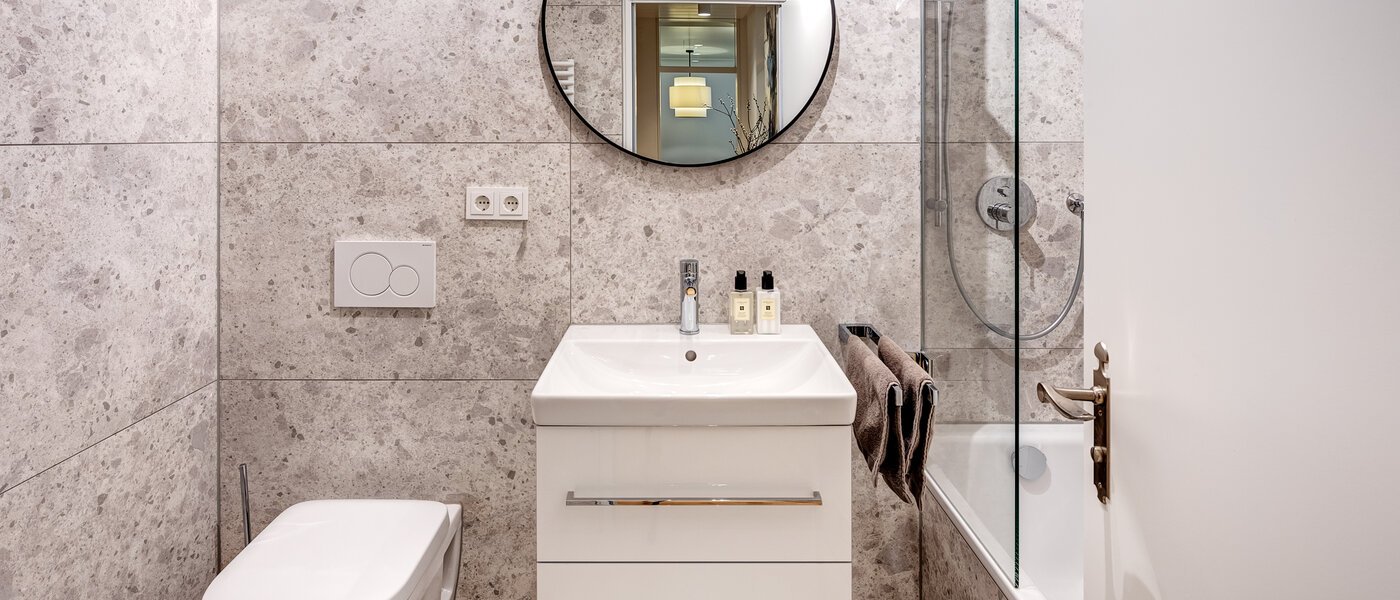apartment München Herzogpark 01 bathroom 13940