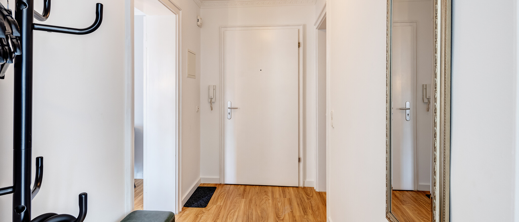 apartment München Ludwigsvorstadt 01 hall 13947