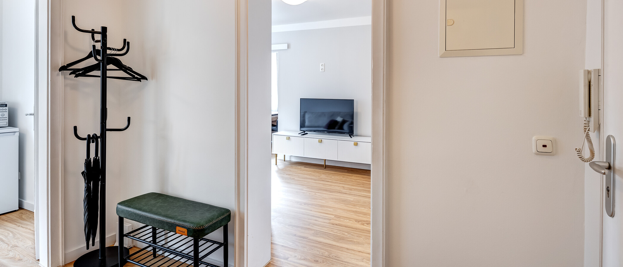 apartment München Ludwigsvorstadt 02 hall 13947