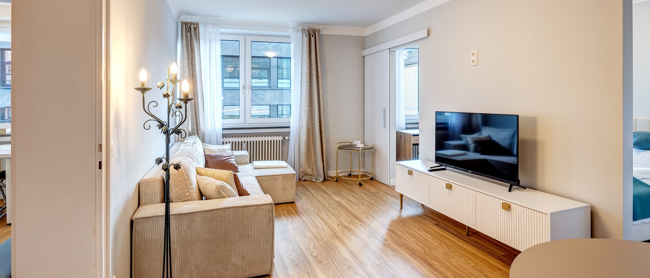 apartment München Ludwigsvorstadt 01 living area 13947