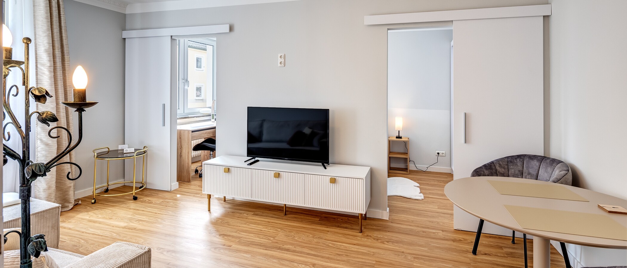 apartment München Ludwigsvorstadt 03 living area 13947