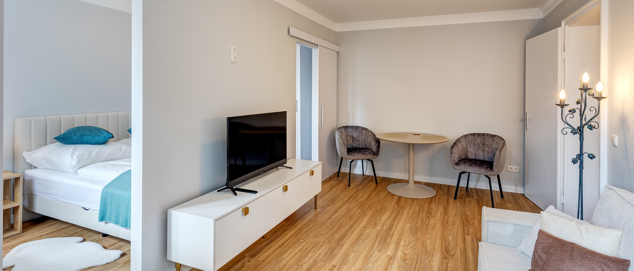 apartment München Ludwigsvorstadt 04 living area 13947