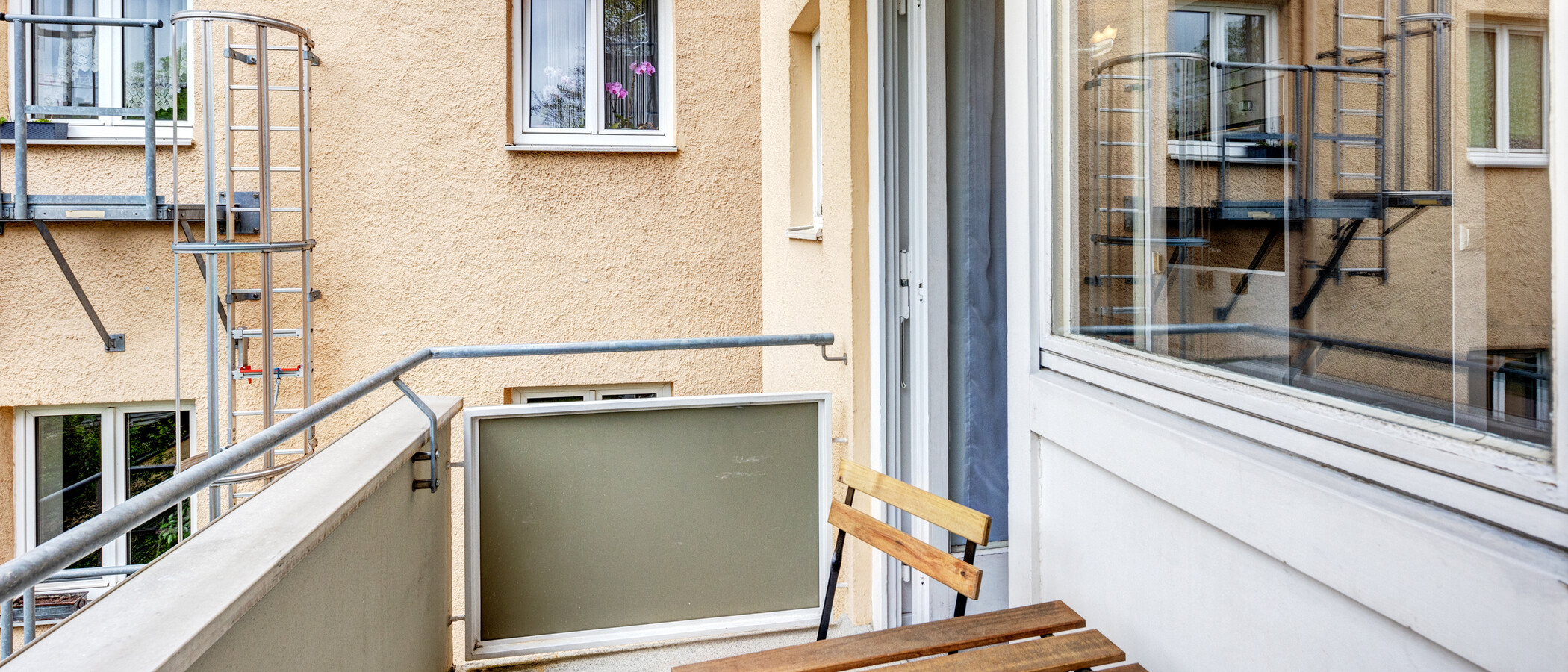 apartment München Neuhausen 03 balcony 13948