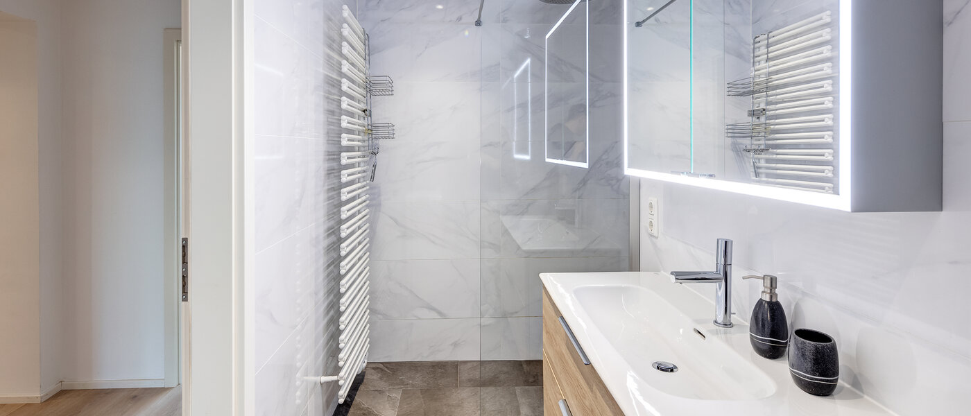 apartment Unterhaching 01 bathroom 13955