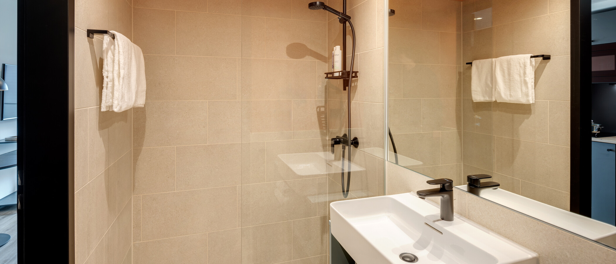 studio München Milbertshofen 01 bathroom 13958