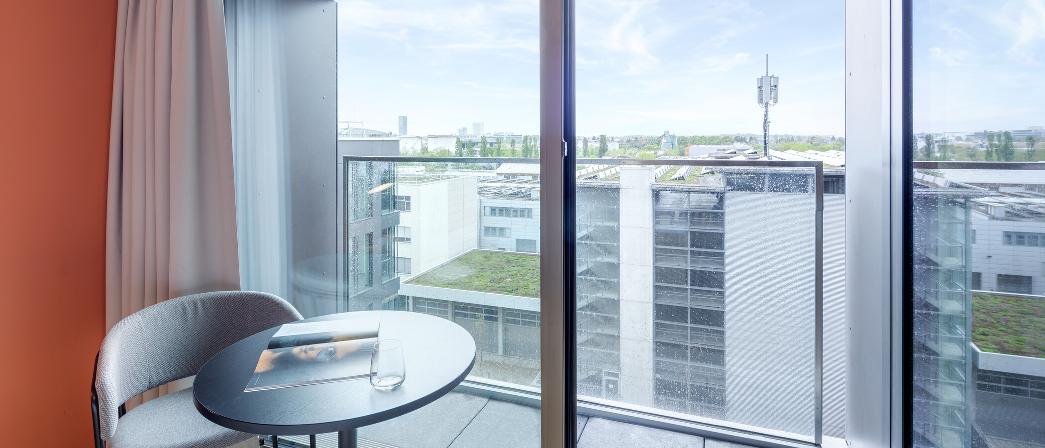 studio München Milbertshofen 02 living area 13959