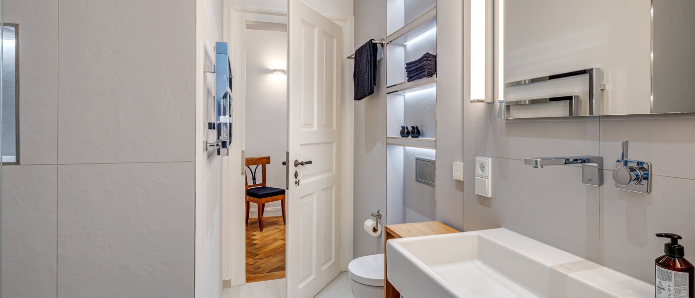 apartment München Lehel 01 bathroom 13986