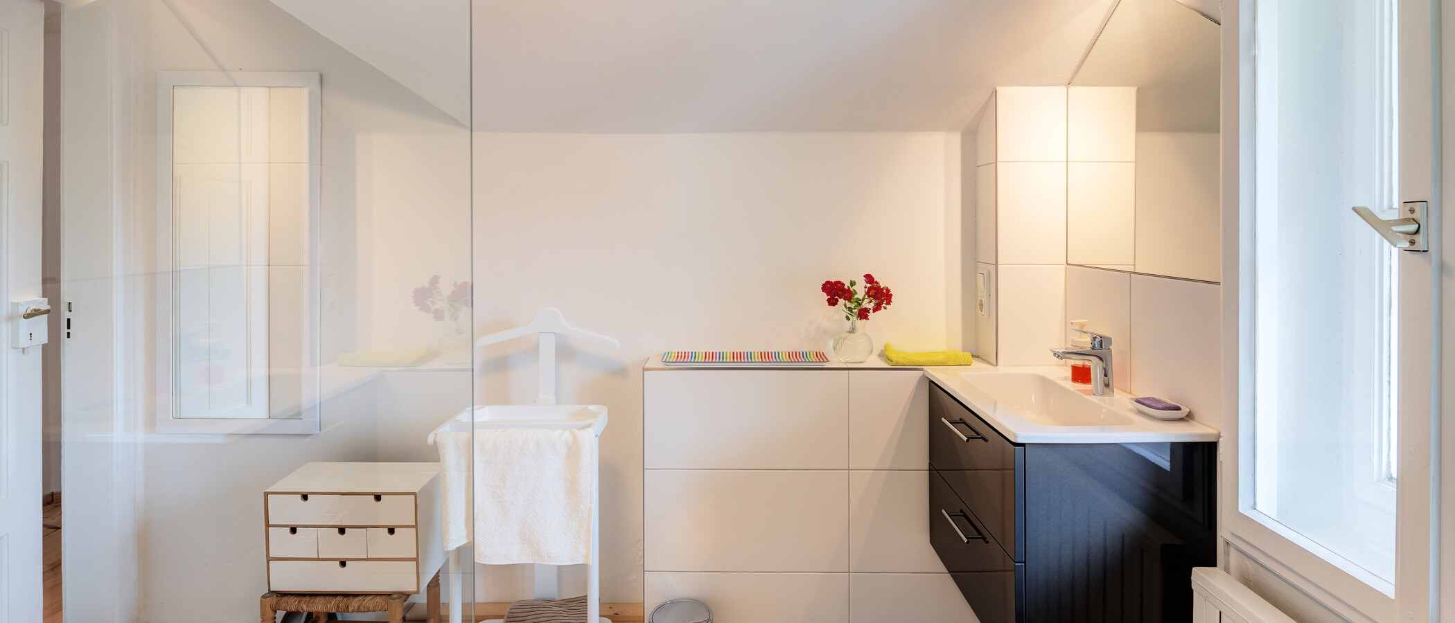 attic apartment München Pasing 03 bathroom 14002