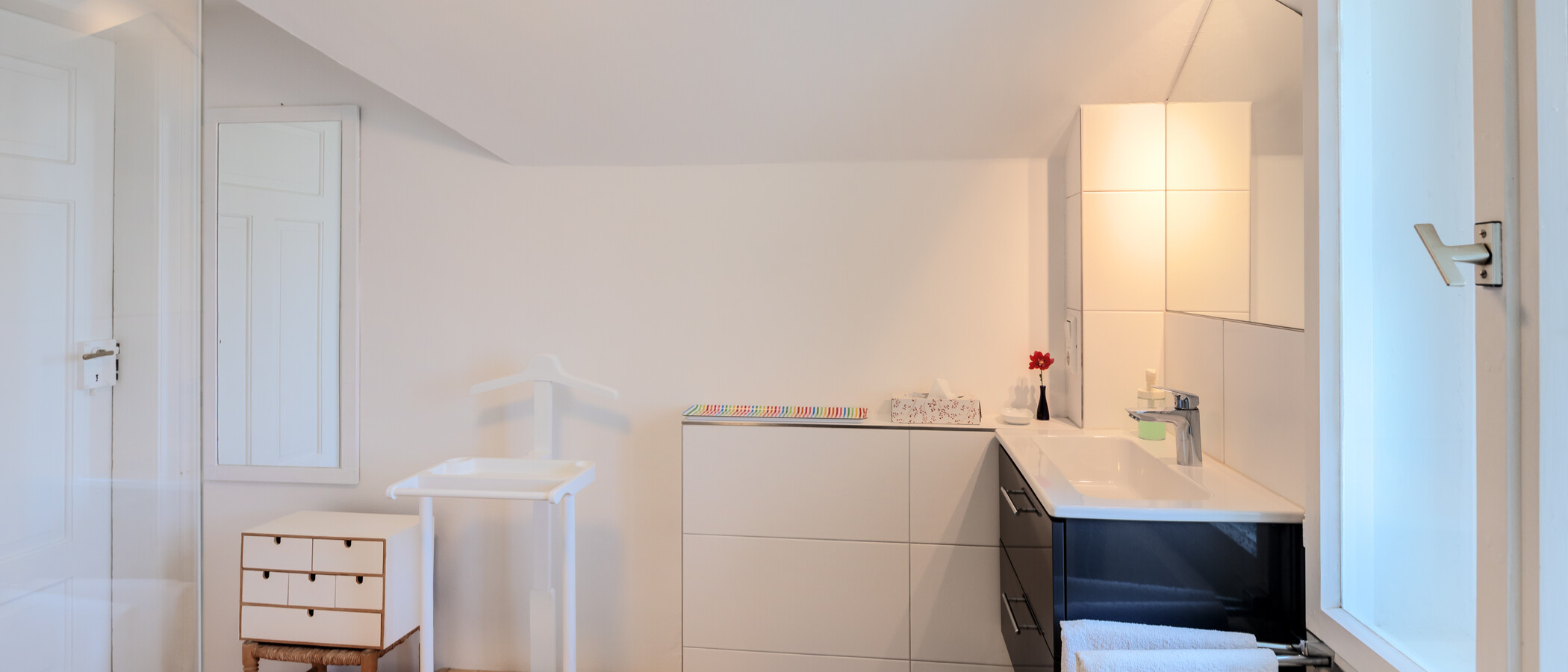 attic apartment München Pasing 03 bathroom 14002