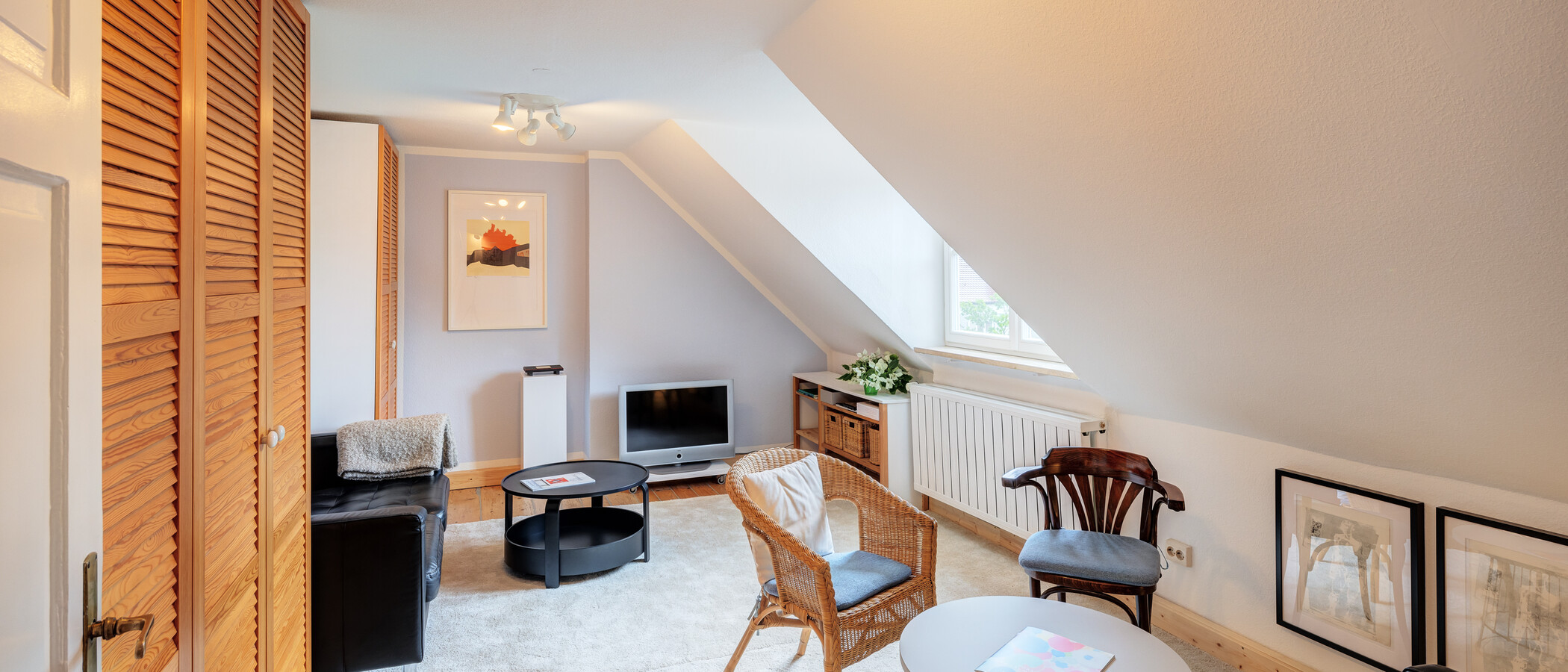 attic apartment München Pasing 01 living area 14002
