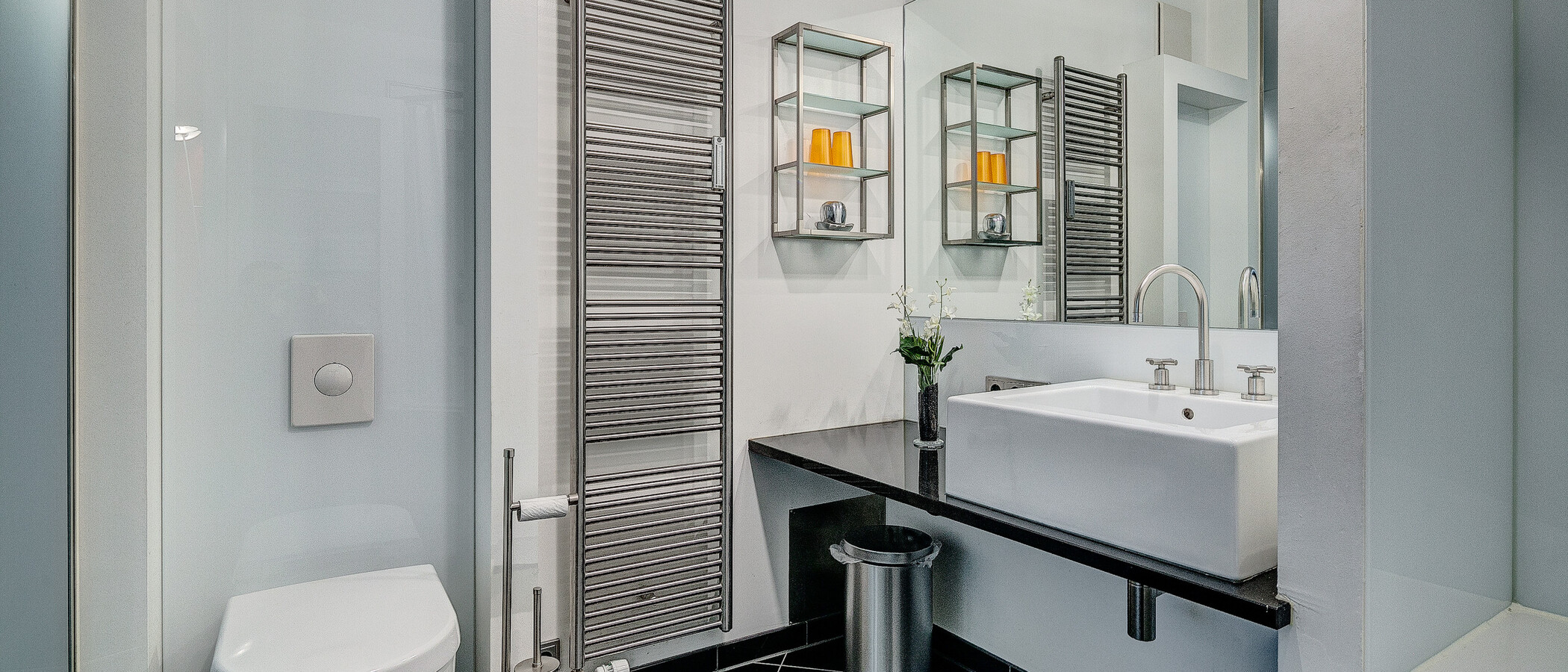 apartment with garden 	 München Herzogpark 01 bathroom 1401