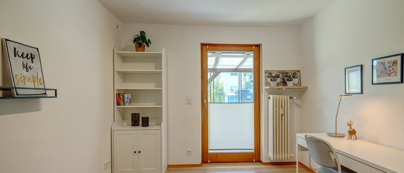 apartment München Berg am Laim 02 office 14011