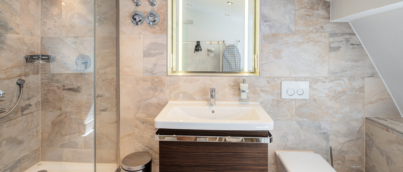 maisonette München Lehel 02 bathroom 14018